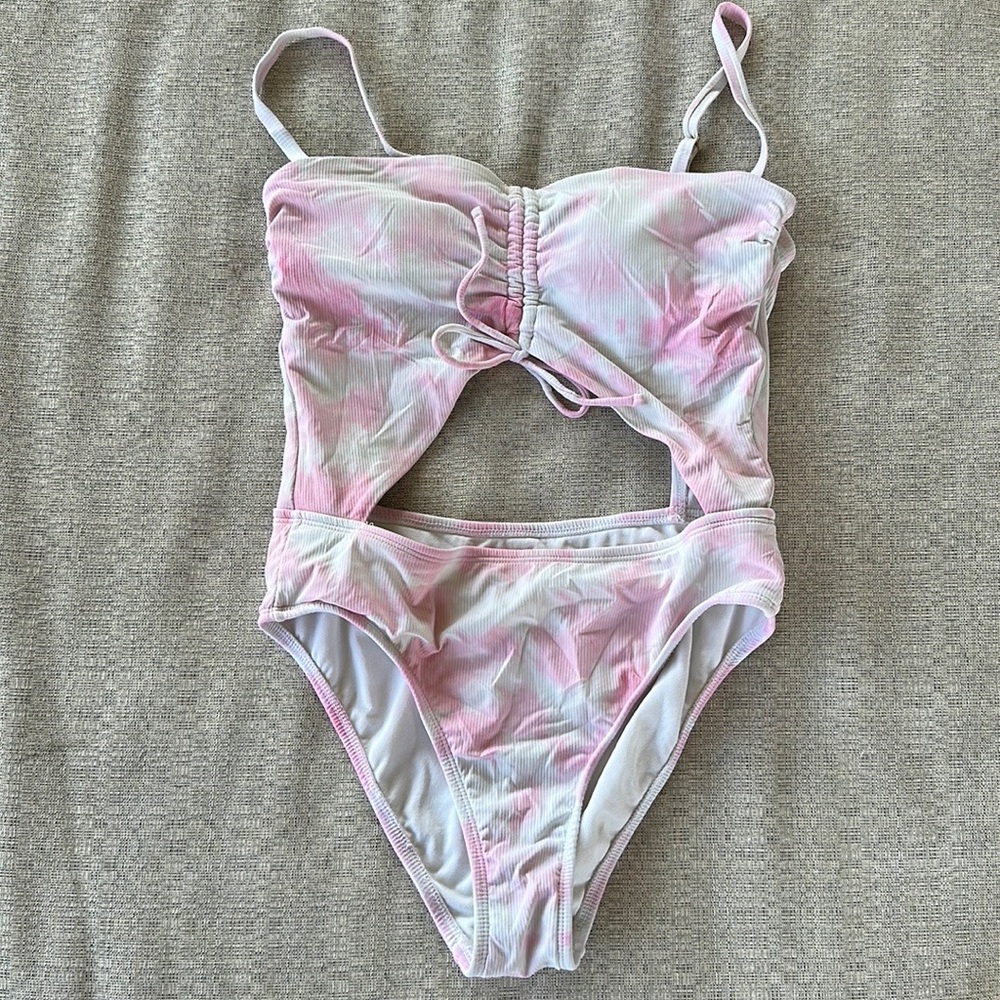 1 piece swim suit